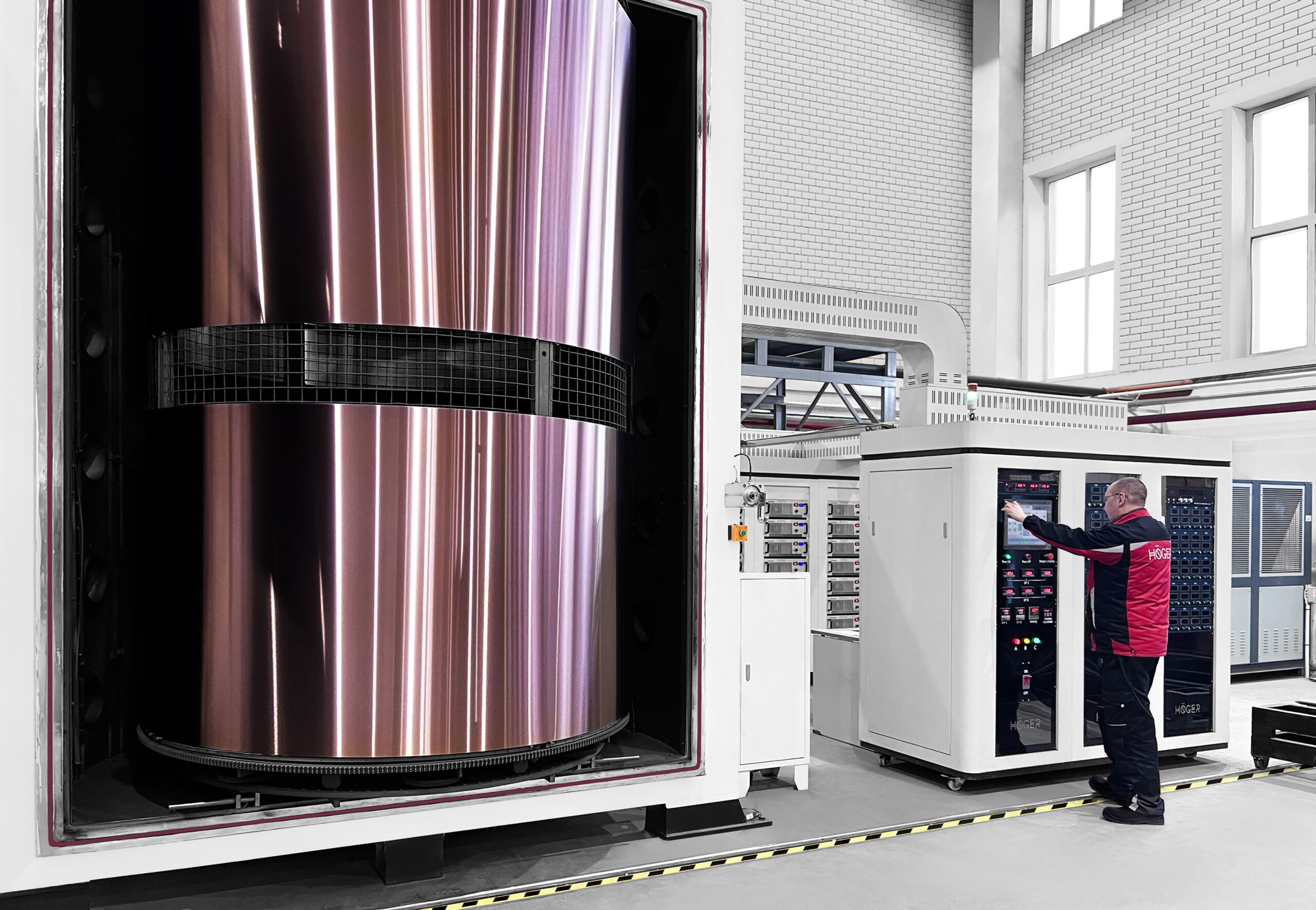 Вечная молодость металла: Почему PVD-покрытие заставляет медь и латунь уйти в тень